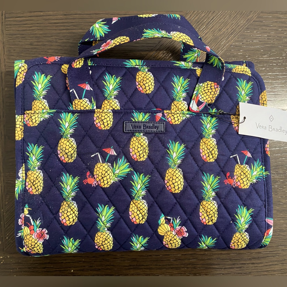 NWT Vera Bradley Toucan Party Hanging Organizer